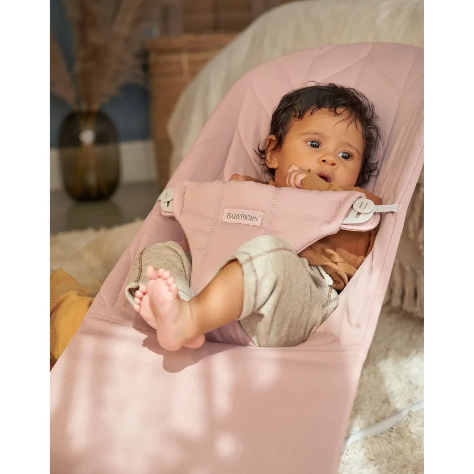Bouncer Bliss Cotton Petal Quilt - Dusty Pink