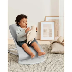 Bouncer Bliss Woven Petal Quilt - Light Grey