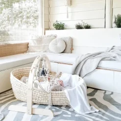 Corn Husk Moses Basket with Insert