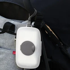 Grab & Go Perfect Snug Seal Wipes Case
