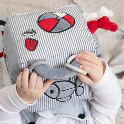 Miffy Fun At Sea Activity Cube