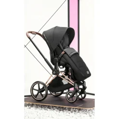 Priam Footmuff